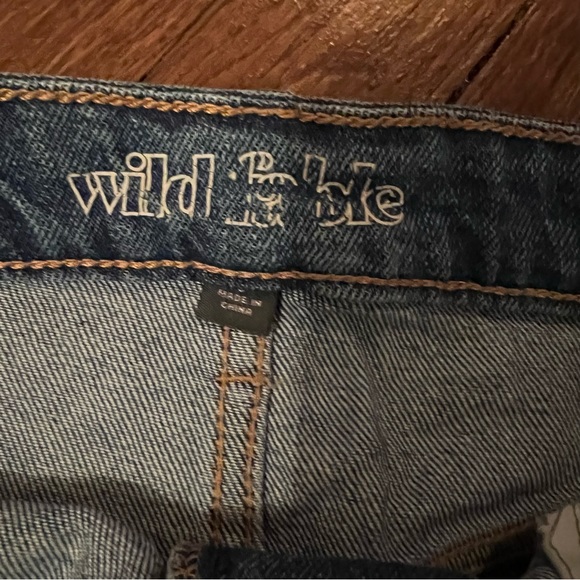 Wild Fable mom shorts - Picture 3 of 4